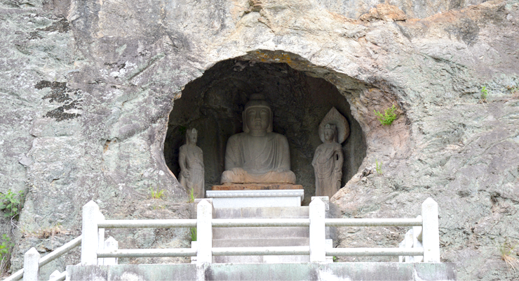 삼존석굴 사진
