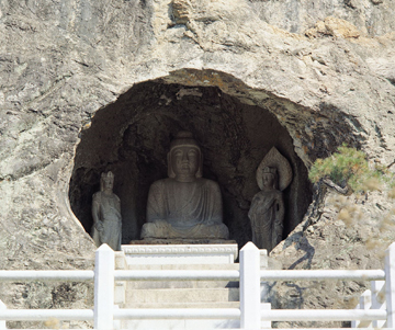 군위 아미타여래삼존석굴(軍威阿彌陀如來三尊石窟) 사진