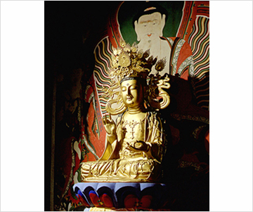 영천 은해사 운부암 금동보살좌상(永川銀海寺雲浮庵金銅菩薩坐像)  사진